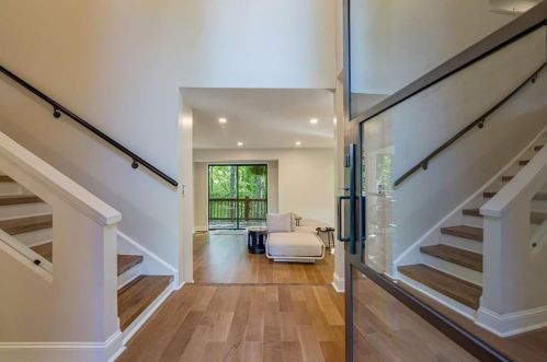 620 Colebrook Ct, Atlanta GA  30327-4710 exterior