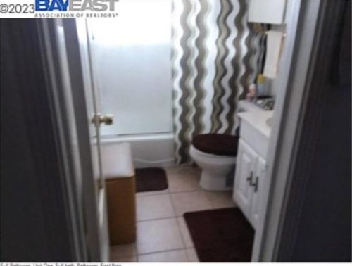 1312 Valley St, Hayward, CA 94541-4302