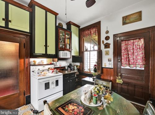 611 Market St, Primrose PA 17901-2718 exterior