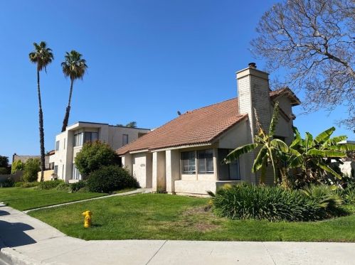 4304 Avenida Lorenzo, Oceanside, CA 92057-6746