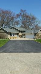 561 Matthews Ct, Oneida, IL 61467-9586