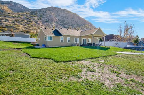 1407 Mtn Rd, Ogden UT  84404-6034 exterior
