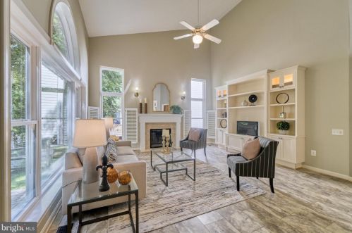 14 Stratford Garden Ct, Silver Spring MD 20904-1560 exterior