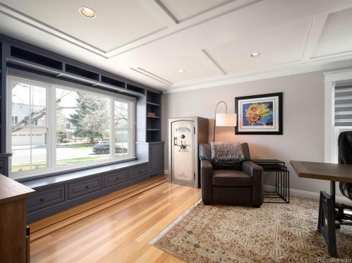 7525 Jasmine Ct, Englewood, CO 80112-2464