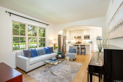 55 Strawberry Grv, Irvine, CA 92620-2305