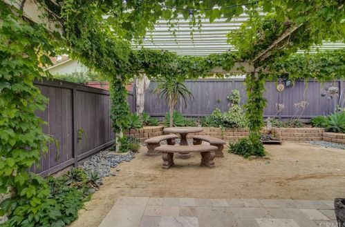 3791 Carmel Ave, Irvine CA  92606-1717 exterior