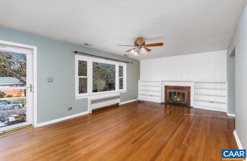 412 Moseley Dr, Charlottesville, VA 22903-4305