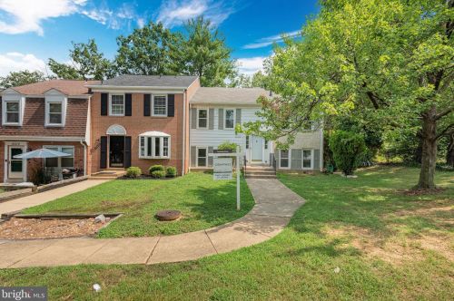 12519 Clipper Dr, Woodbridge, VA 22192-2308