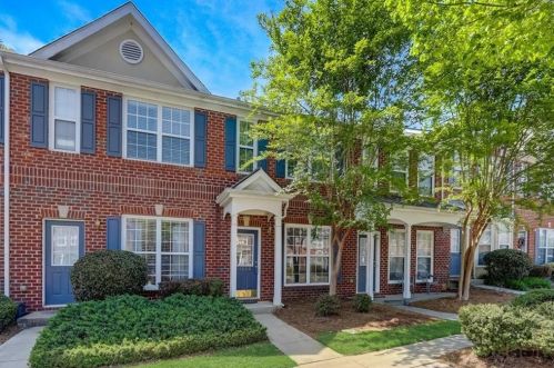 1525 Cove Creek Cir, Norcross, GA 30093-8221