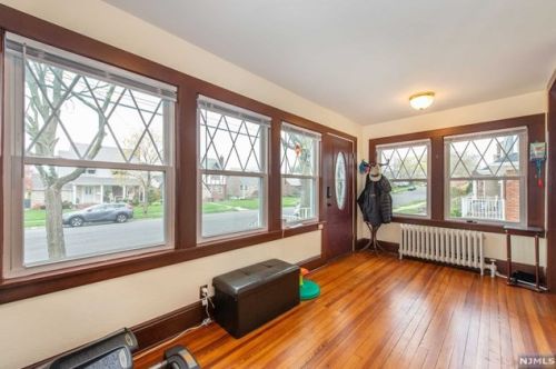 118 Central Ave, Hasbrouck Heights, NJ 07604-1307