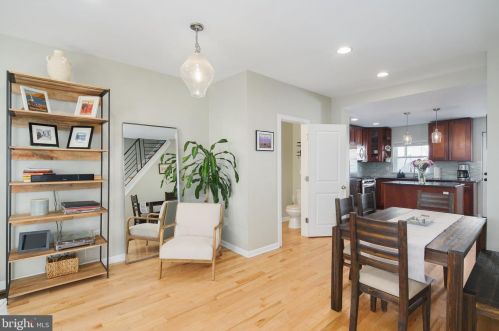 1613 Manton St, Philadelphia PA  19146-3029 exterior