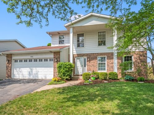 882 Yellowstone St, Carol Stream, IL 60188-1438