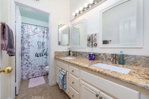 58 Montrose, Irvine CA  92620-1995 exterior