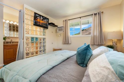 1530 Ainakoa Ave, Honolulu HI  96821-1114 exterior