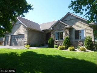 10888 Settlers Ln, Hanover, MN 55341-4127