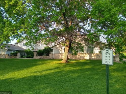 1573 Helmo Ave, Saint Paul MN  55128-5534 exterior