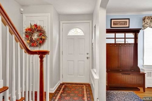 465 Fairfield Ave, Ridgewood, NJ 07450-1812