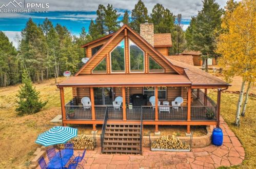 4 Kutsu Ridge Rd, Twin Rock, CO 80816-9229