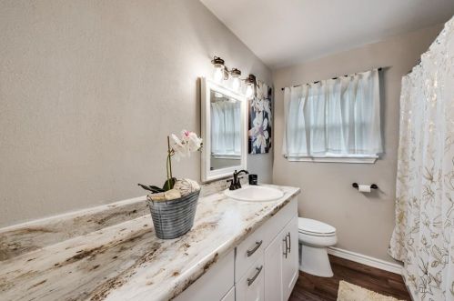 2817 Sierra Dr, Fort Worth TX 76116-3917 exterior