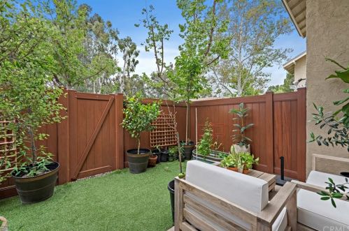 26118 Hillsford Pl, El Toro, CA 92630-5507