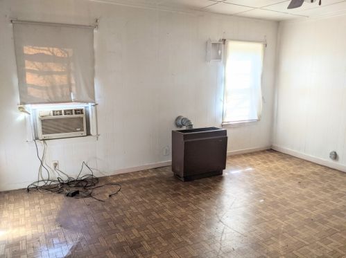 447 Glover St, Meeting Street, SC 29824-1035
