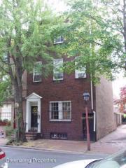 614 Pine St, Philadelphia PA  19106-4101 exterior