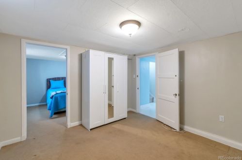 2661 Gaylord St, Denver CO  80205-4619 exterior