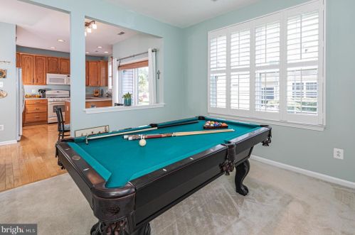 124 Copperfield Dr, Trenton NJ  08648-2583 exterior