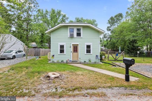 48 Yarrow St, Browns Mills, NJ 08015-4323