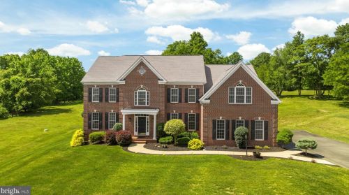 35420 Autumn Ridge Ct, Round Hill, VA 20141-3501