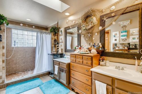 5897 Pagosa Way, Aurora CO 80011-4931 exterior