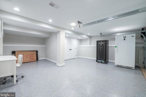 820 Malibu Dr, Silver Spring MD  20901-3648 exterior