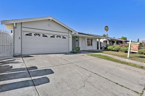 2011 Minto Dr, San Jose, CA 95132-1334
