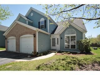 40 Lancaster Cir, Gurnee, IL 60031-6229