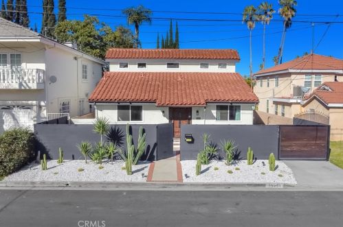 15751 Morrison St, Van Nuys CA  91436-1543 exterior