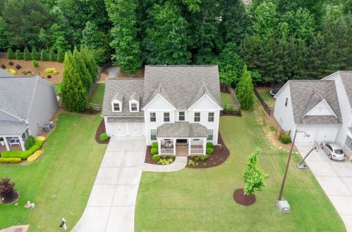 112 Kingston Ln, Holly Springs, GA 30115-6171