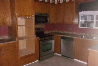 3560 Riverview Dr, Redding, CA 96001-3934