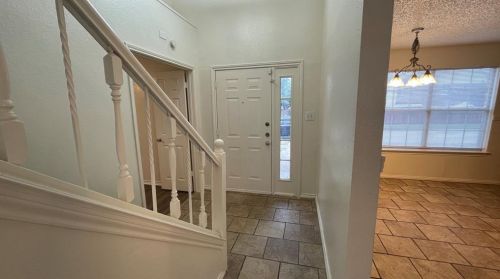 202 Lavender Dr, Cedar Hill TX  75104-2308 exterior