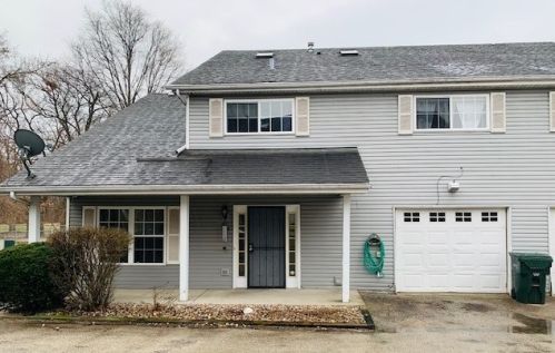 719 Shady Acres Ln, Calumet City, IL 60409-3711