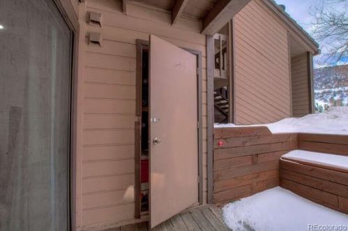 1061 Beaver Creek Blvd, Beaver Creek CO  81620 exterior