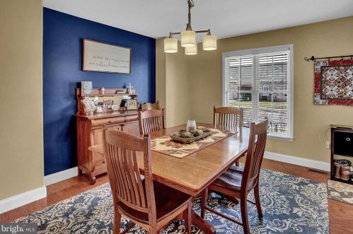 70 Pne Crk Dr, Carlisle PA  17013-9675 exterior