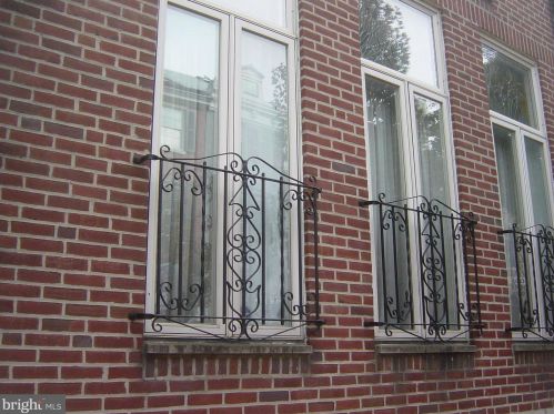 400 5th St, Philadelphia, PA 19147-1508