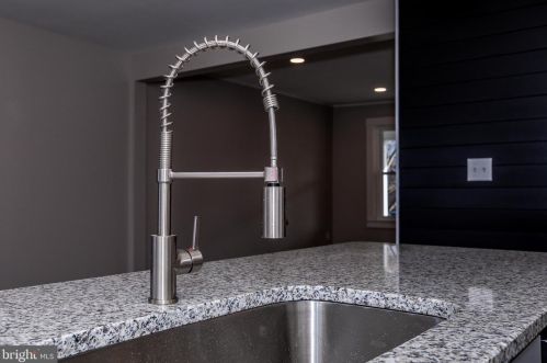 307 Ross St, Lancaster PA  17602-1941 exterior