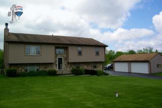 7833 North Ave, Frankfort, IL 60423-6917