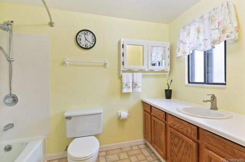 511 Willow Dr, Denver CO  80603-5764 exterior