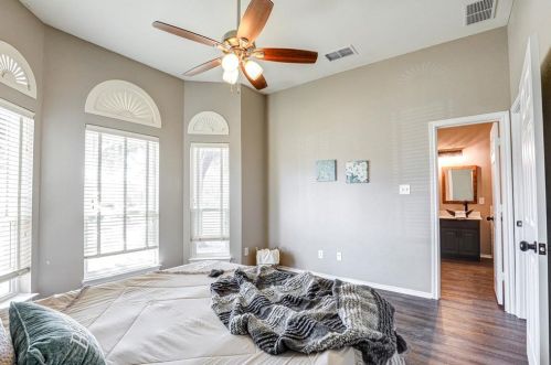 1320 Riley Dr, Carrollton TX 75007-1140 exterior