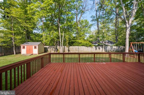 7114 Sterling Grove Dr, Springfield VA  22150-4430 exterior