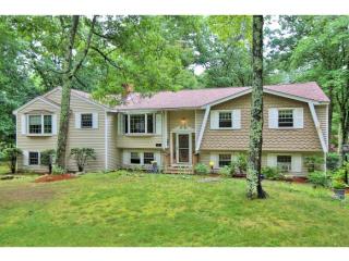 31 Drew Rd, Derry, NH 03038-5713