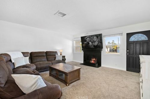 3118 Acme Pl, Anaheim, CA 92804-4806