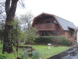 16262 Winsome Way, Redding, CA 96001-9764